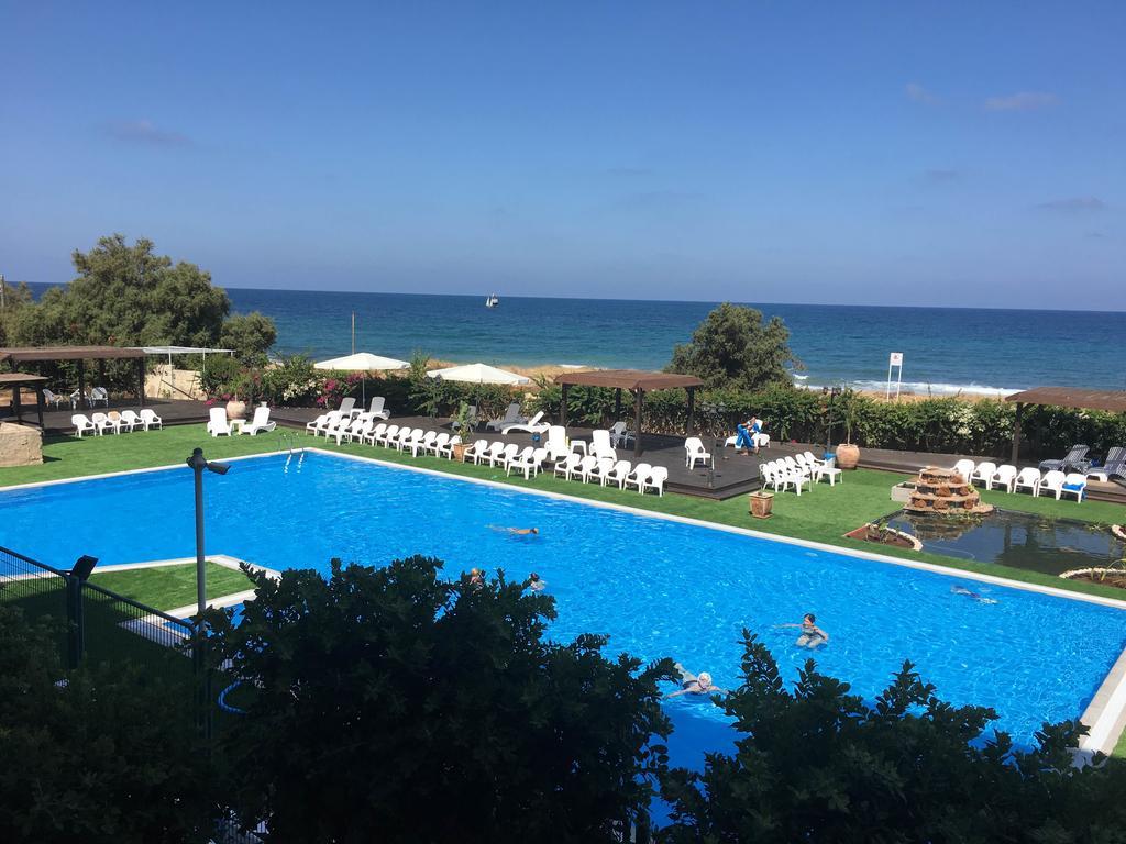Ha-Aliya Sea View Apartment Нахария Екстериор снимка
