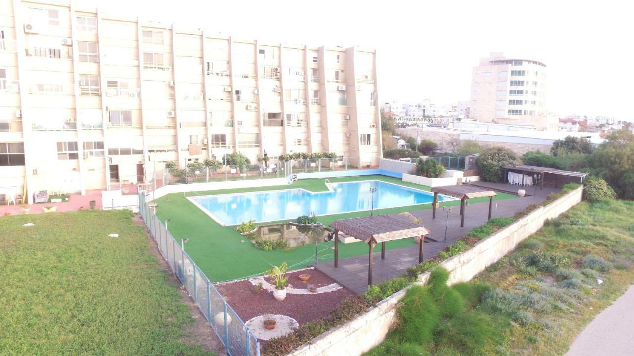 Ha-Aliya Sea View Apartment Нахария Екстериор снимка