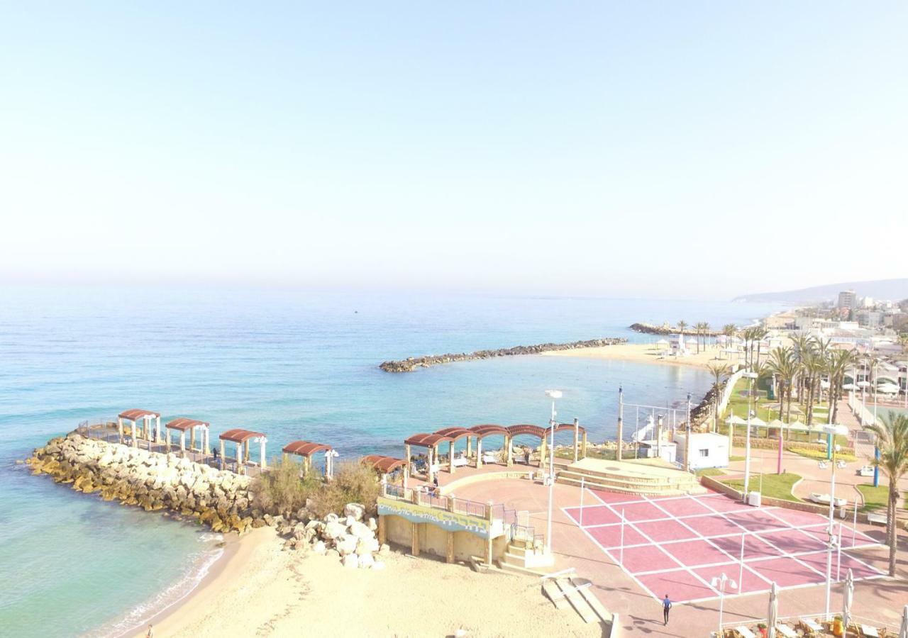 Ha-Aliya Sea View Apartment Нахария Екстериор снимка
